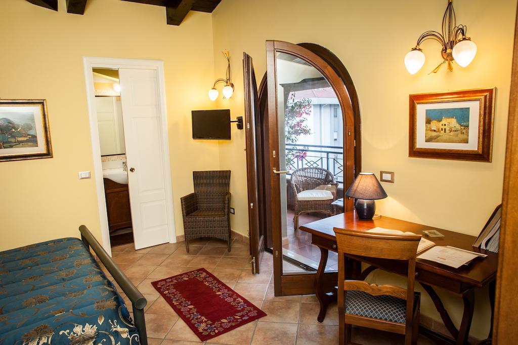 B&B Tribunale コゼンツァ 部屋 写真